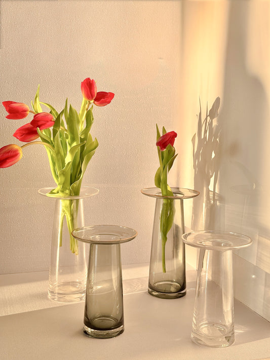 Малка стъклена ваза Kalla Dark, 20см