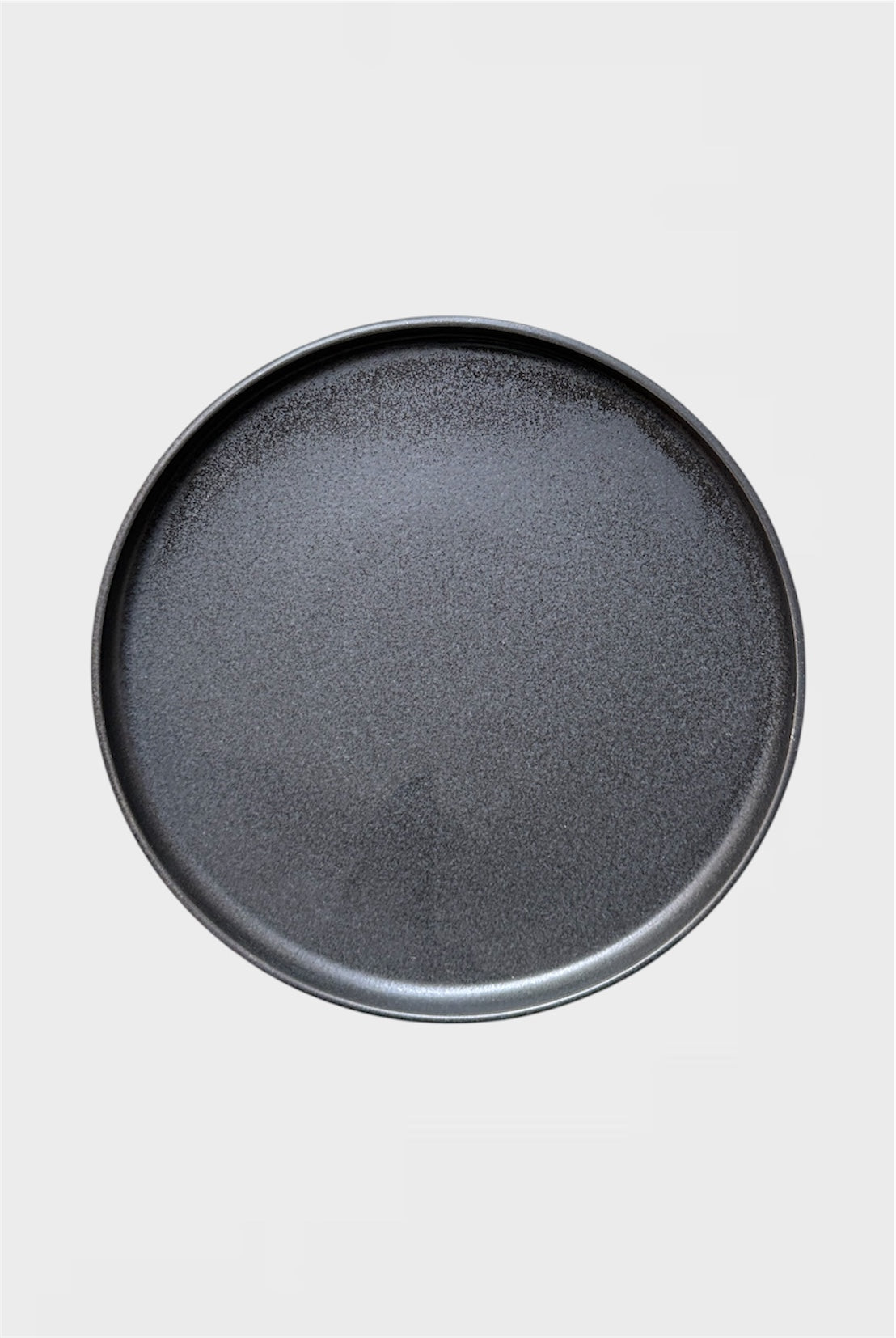 Средно голяма чиния от порцеланова каменина Black Stone S, 22см