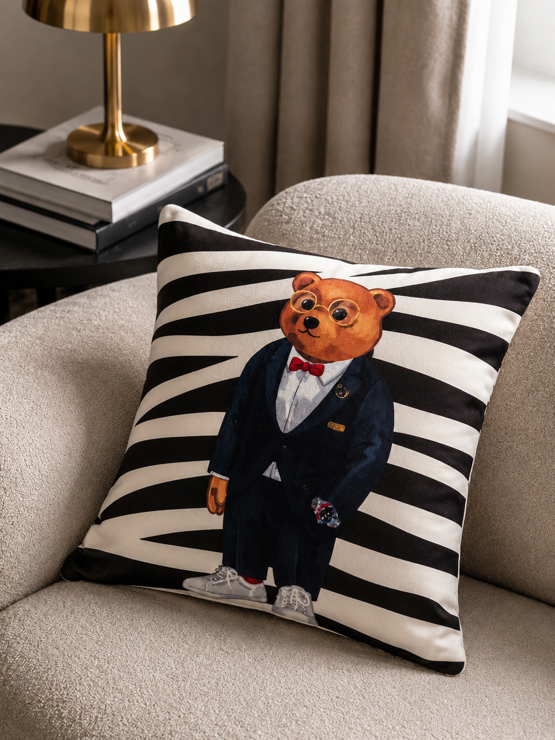 Декоративна калъфка от кадифе Teddy Tuxedo
