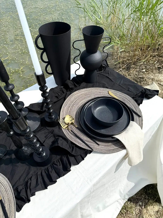 Средно голяма чиния от порцеланова каменина Black Stone S, 22см