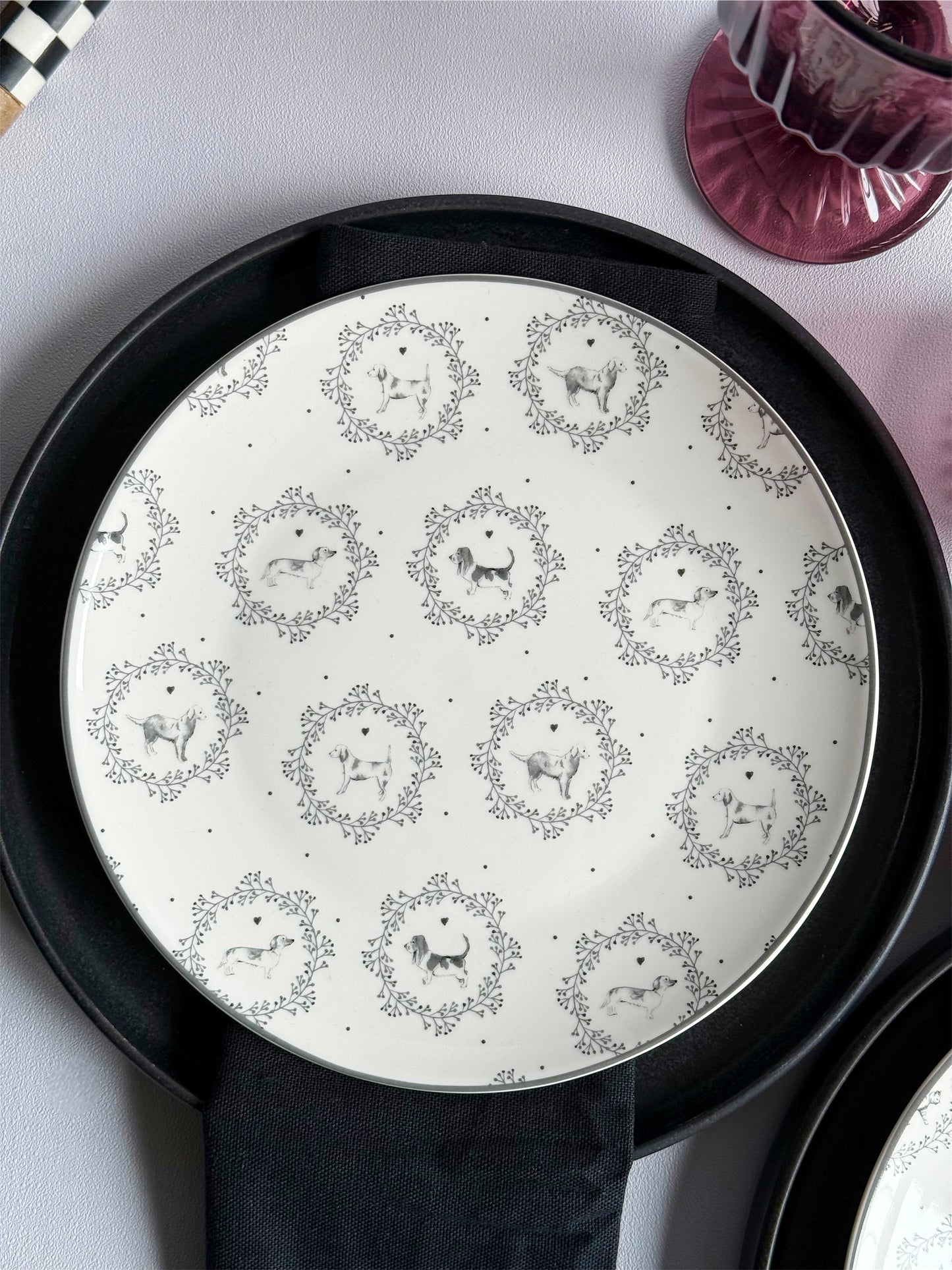 Средно голяма чиния от порцелан Doggy, 20см