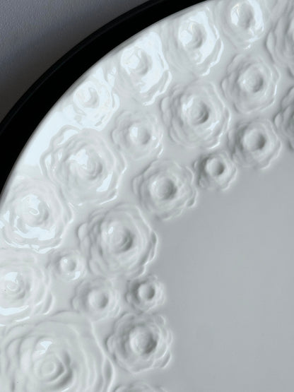 Средно голяма чиния от порцелан Roses, 21см