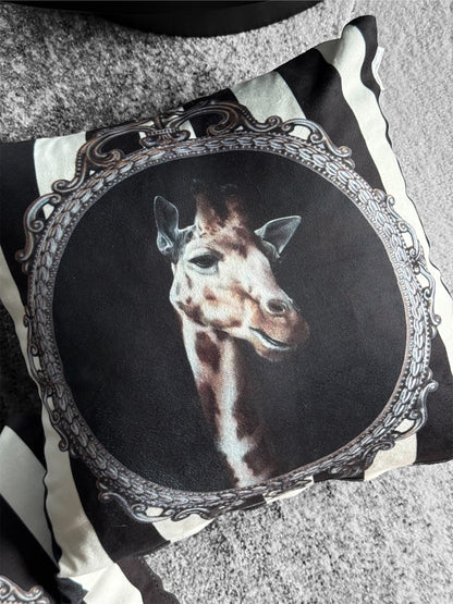 Декоратифна калъфка от кадифе Giraffe
